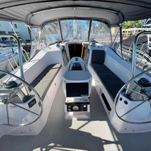 Catalina 445