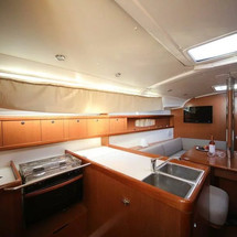 Beneteau Oceanis 37