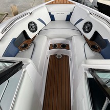 Super Air Nautique 210