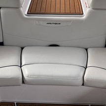 Super Air Nautique 210