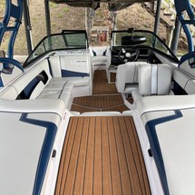 Super Air Nautique 210