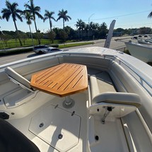 Boston Whaler 380 Outrage