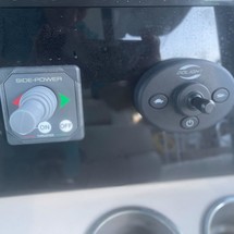 Boston Whaler 380 Outrage