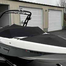 Malibu Wakesetter 23 LSV