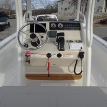 Boston Whaler 210 Montauk