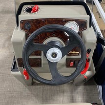 Sun Tracker Bass Buggy 16 DLX ET