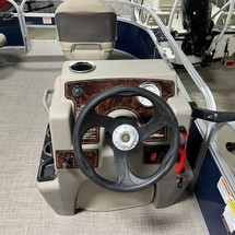 Sun Tracker Bass Buggy 16 DLX ET