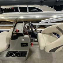 Sun Tracker Bass Buggy 16 DLX ET