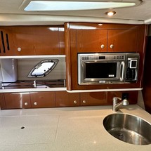 Sea Ray 330 Sundancer