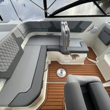 Bayliner VR5 Cuddy