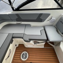 Bayliner VR5 Cuddy