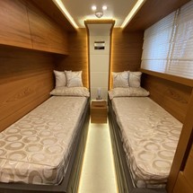 Maiora 27