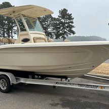 Scout Boats 225 XSF