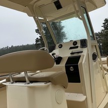 Scout Boats 225 XSF