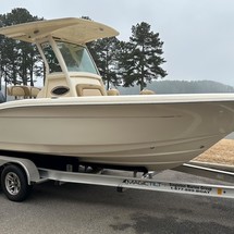 Scout Boats 225 XSF