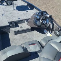 Tracker Pro Team 175 TXW