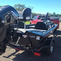 Tracker Pro Team 175 TXW