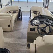Sun Tracker Party Barge 20 DLX