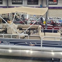 Sun Tracker Fishin Barge 20 DLX