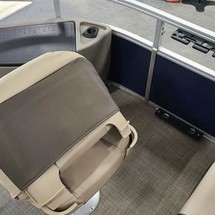 Sun Tracker Fishin Barge 20 DLX