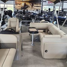 Sun Tracker Fishin Barge 20 DLX