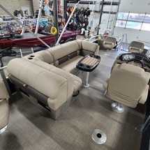 Sun Tracker Fishin Barge 20 DLX