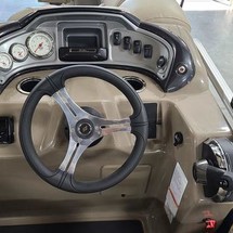 Sun Tracker Fishin Barge 20 DLX