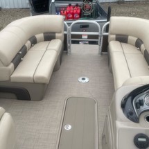 Sun Tracker SportFish 22 XP3