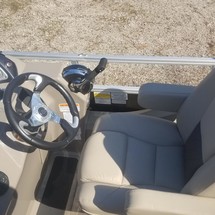 Sun Tracker SportFish 22 XP3