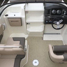 Bayliner VR5 Cuddy