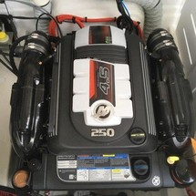 Bayliner VR5 Cuddy