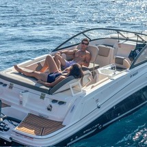 Bayliner VR5 Cuddy