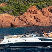 Bayliner VR5 Cuddy