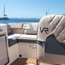 Bayliner VR5 Cuddy