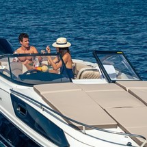 Bayliner VR5 Cuddy