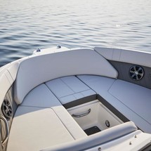 Sea ray 230 signature bowrider