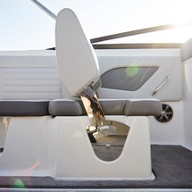 Sea ray 230 signature bowrider