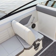 Sea ray 230 signature bowrider