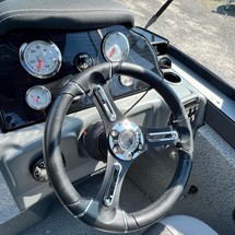 Starcraft Marine Fishmaster 210