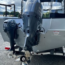 Starcraft Marine Fishmaster 210