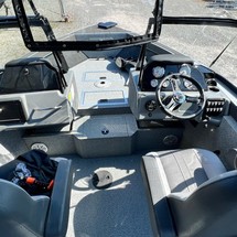 Starcraft Marine Fishmaster 210