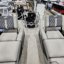 60 x 16 tri-toon passenger vessel