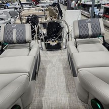 60 x 16 tri-toon passenger vessel