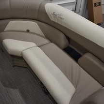 Sunchaser Boats Geneva Cruise 22 LR DH