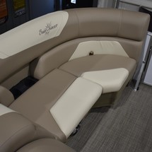 Sunchaser Boats Geneva Cruise 22 LR DH