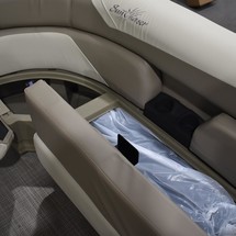 Sunchaser Boats Geneva Cruise 22 LR DH