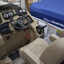 Sunchaser Boats Geneva Cruise 22 LR DH