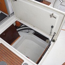 Nimbus 320 Coupe