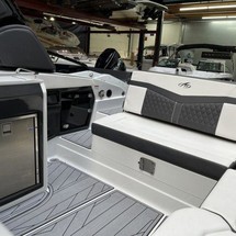 Monterey 278SS