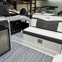 Monterey 278SS